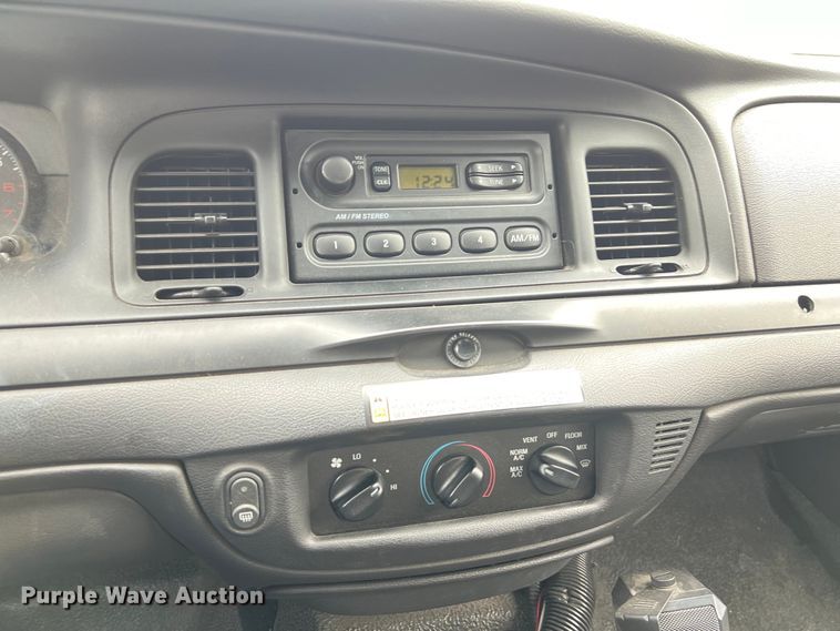 image for item KV9813 2007 Ford Crown Victoria Police Interceptor 