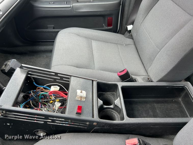 image for item KV9813 2007 Ford Crown Victoria Police Interceptor 