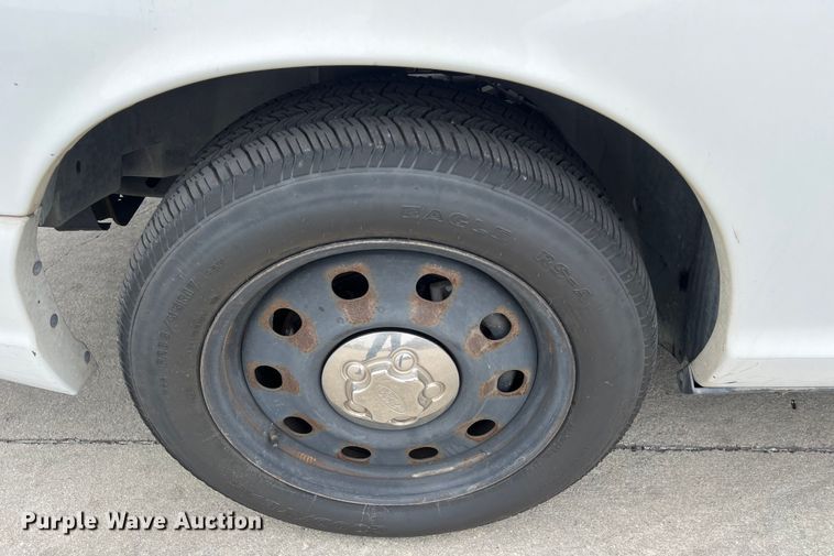 image for item KV9813 2007 Ford Crown Victoria Police Interceptor 