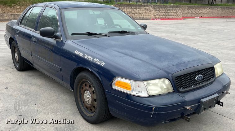 image for item KV9814 2010 Ford Crown Victoria Police Interceptor 