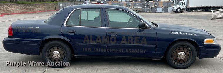 image for item KV9814 2010 Ford Crown Victoria Police Interceptor 