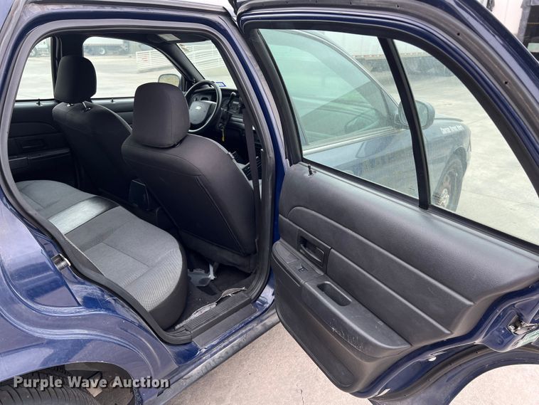 image for item KV9814 2010 Ford Crown Victoria Police Interceptor 