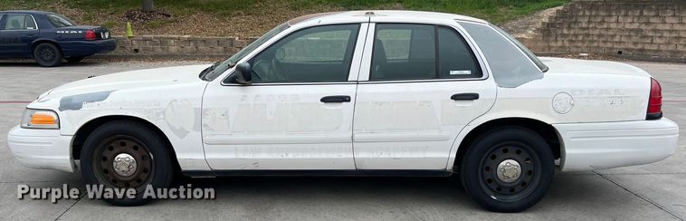 image for item KV9815 2007 Ford Crown Victoria Police Interceptor 