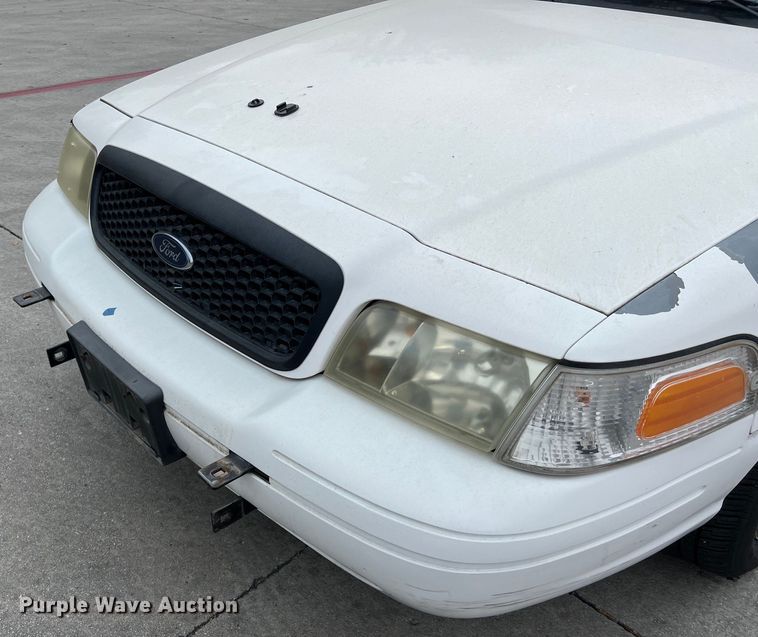 image for item KV9815 2007 Ford Crown Victoria Police Interceptor 