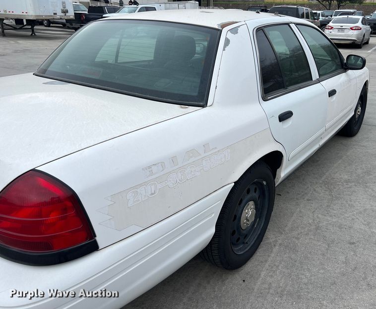 image for item KV9815 2007 Ford Crown Victoria Police Interceptor 