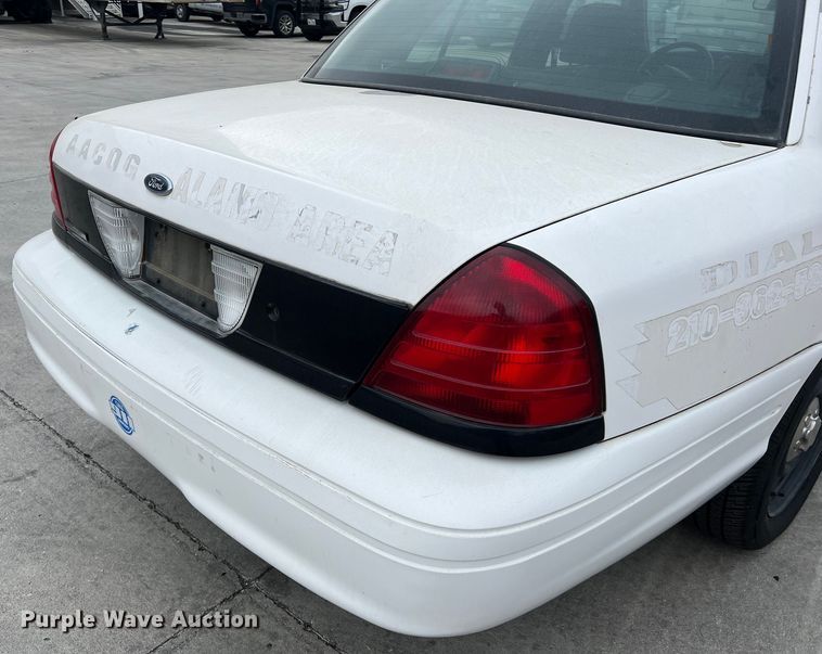 image for item KV9815 2007 Ford Crown Victoria Police Interceptor 