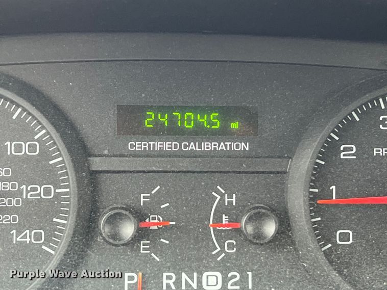 image for item KV9815 2007 Ford Crown Victoria Police Interceptor 