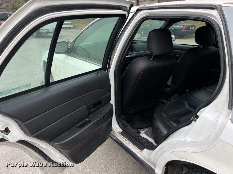 image for item KV9815 2007 Ford Crown Victoria Police Interceptor 