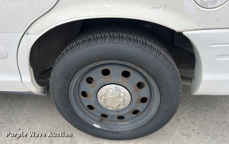 image for item KV9815 2007 Ford Crown Victoria Police Interceptor 