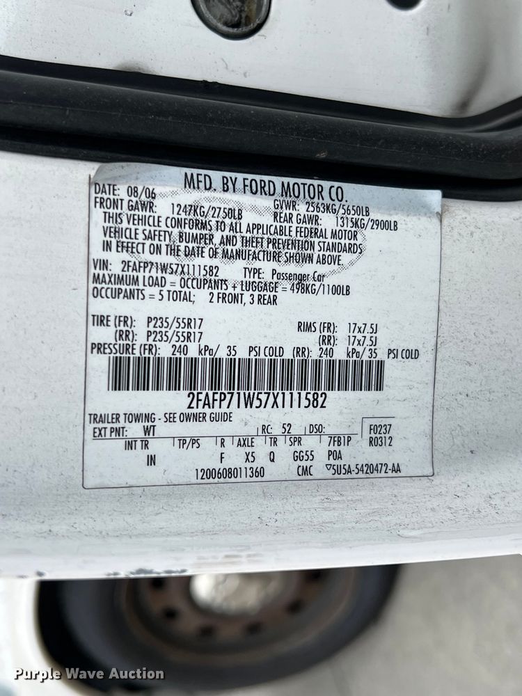 image for item KV9815 2007 Ford Crown Victoria Police Interceptor 