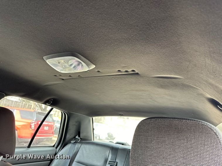 image for item KV9876 2004 Ford  Crown Victoria Police Interceptor  