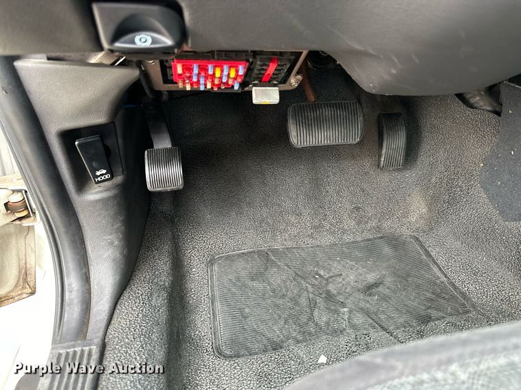 image for item KV9876 2004 Ford  Crown Victoria Police Interceptor  