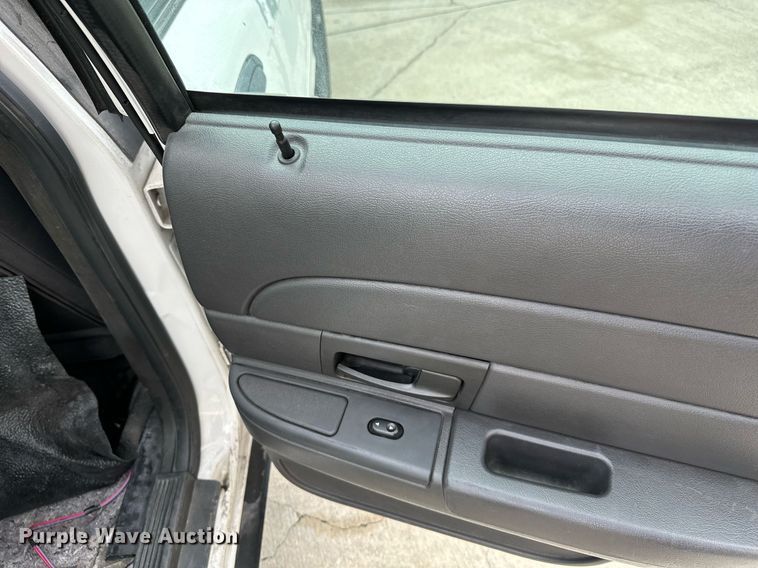 image for item KV9876 2004 Ford  Crown Victoria Police Interceptor  