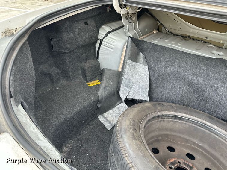 image for item KV9876 2004 Ford  Crown Victoria Police Interceptor  