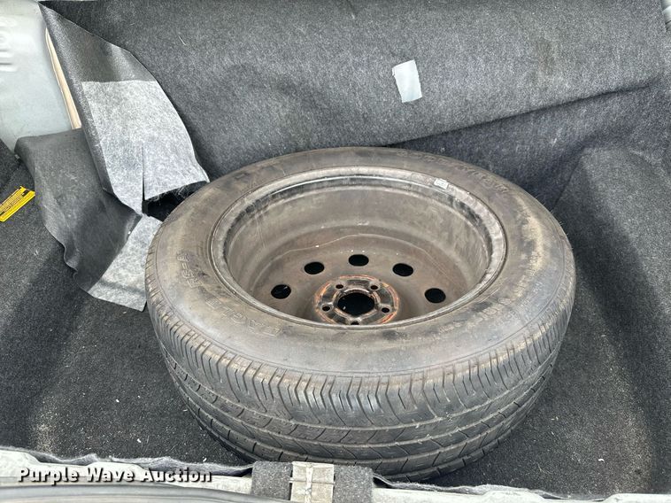 image for item KV9876 2004 Ford  Crown Victoria Police Interceptor  