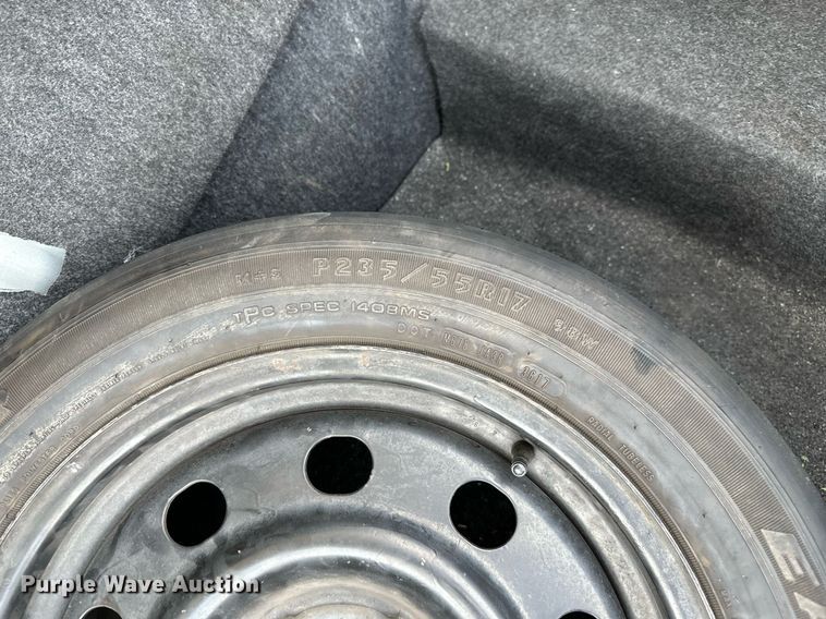 image for item KV9876 2004 Ford  Crown Victoria Police Interceptor  