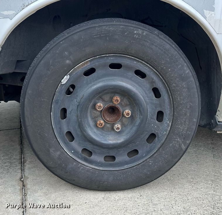 image for item KV9876 2004 Ford  Crown Victoria Police Interceptor  