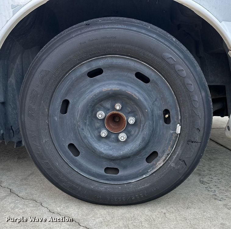 image for item KV9876 2004 Ford  Crown Victoria Police Interceptor  