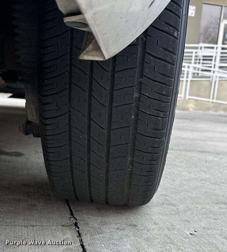 image for item KV9876 2004 Ford  Crown Victoria Police Interceptor  