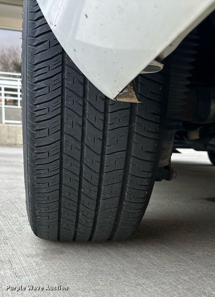 image for item KV9876 2004 Ford  Crown Victoria Police Interceptor  