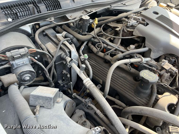 image for item KV9877 2004 Ford Crown Victoria Police Interceptor 