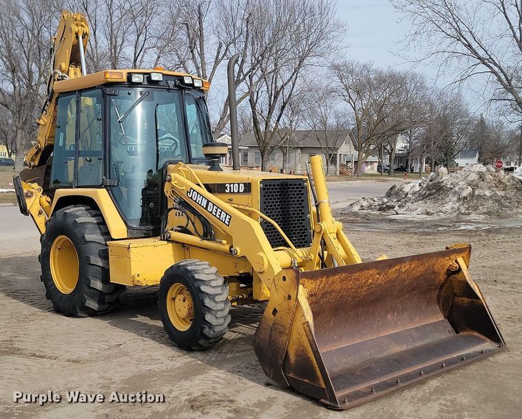 image for item LA9665 1995 John Deere 310D backhoe