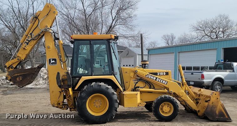 image for item LA9665 1995 John Deere 310D backhoe