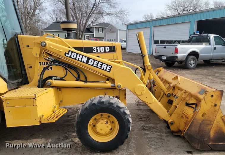 image for item LA9665 1995 John Deere 310D backhoe