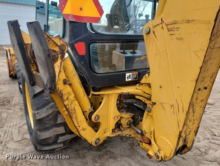 image for item LA9665 1995 John Deere 310D backhoe
