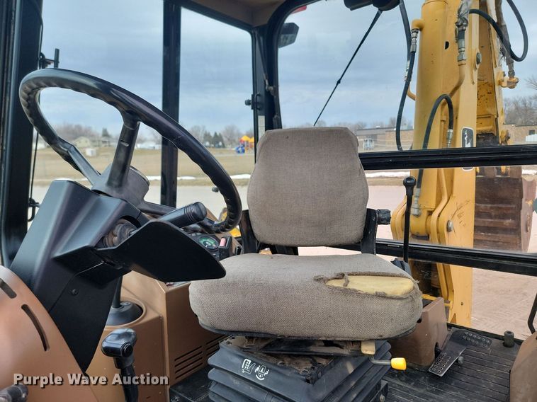 image for item LA9665 1995 John Deere 310D backhoe