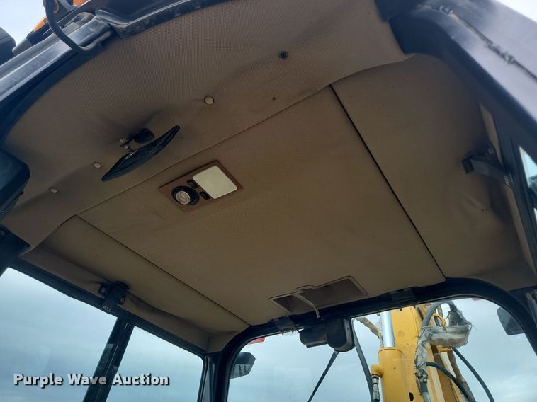 image for item LA9665 1995 John Deere 310D backhoe