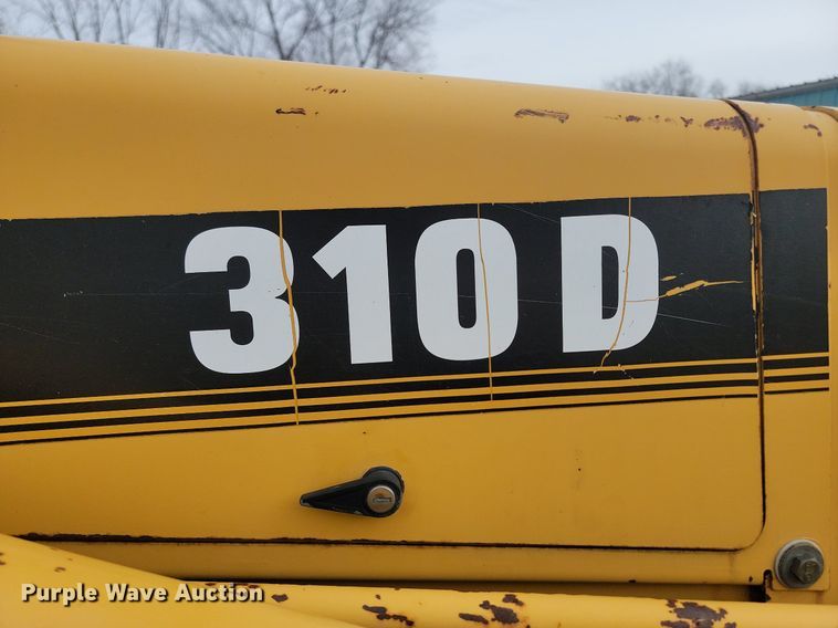 image for item LA9665 1995 John Deere 310D backhoe