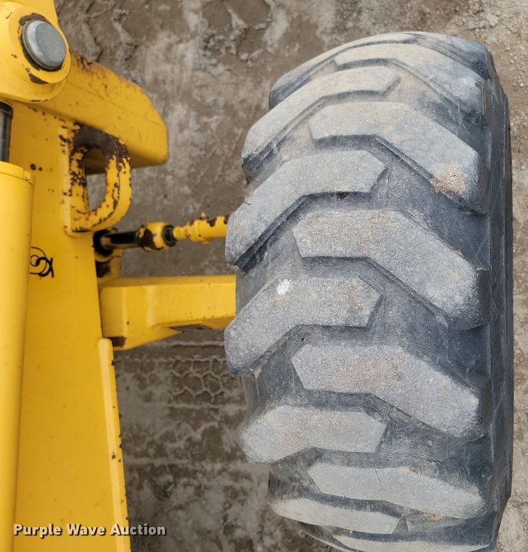 image for item LA9665 1995 John Deere 310D backhoe