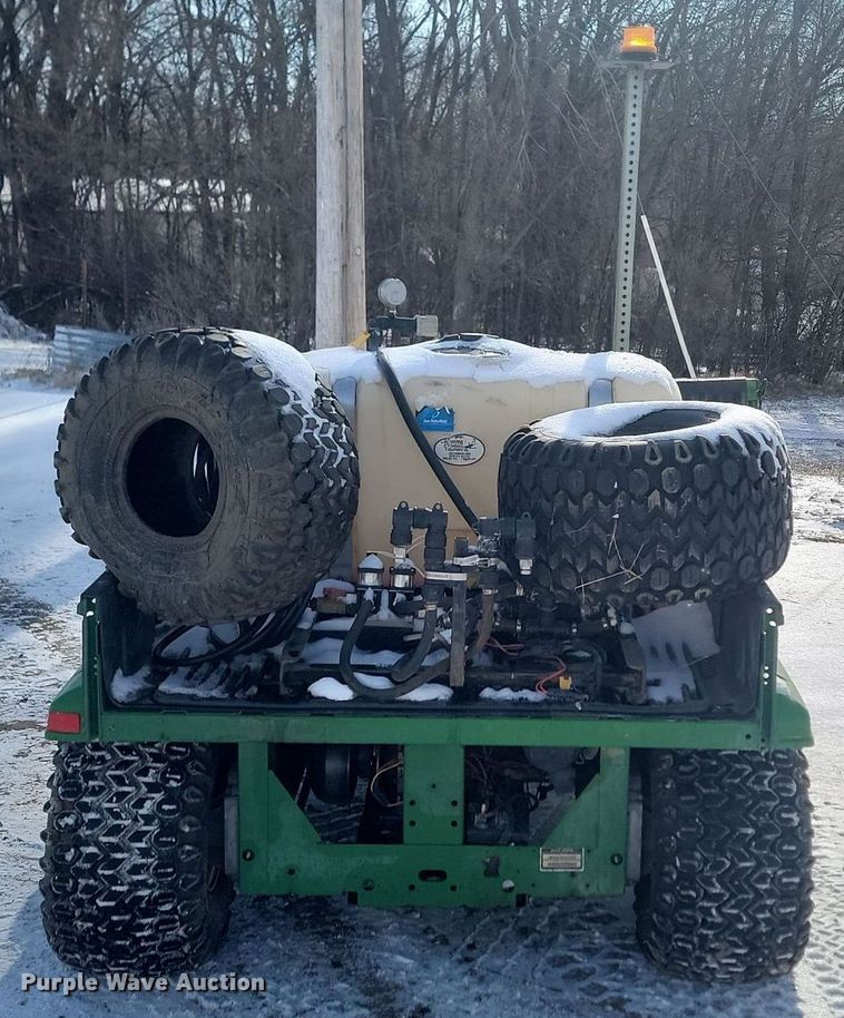 image for item LA9669 2002 John Deere  Gator 6X4 utility vehicle