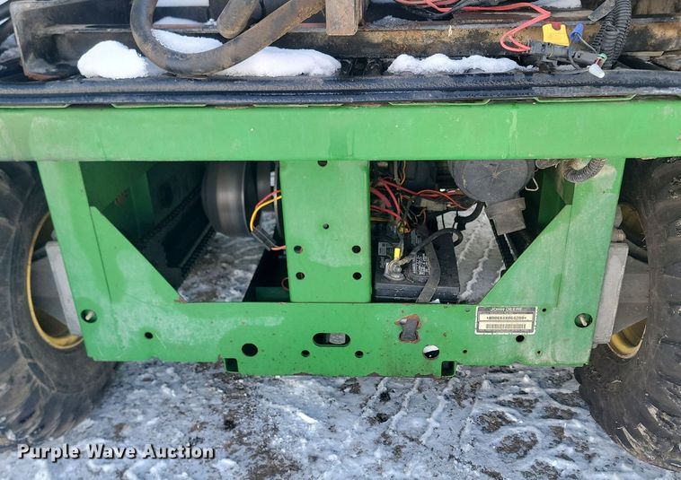 image for item LA9669 2002 John Deere  Gator 6X4 utility vehicle