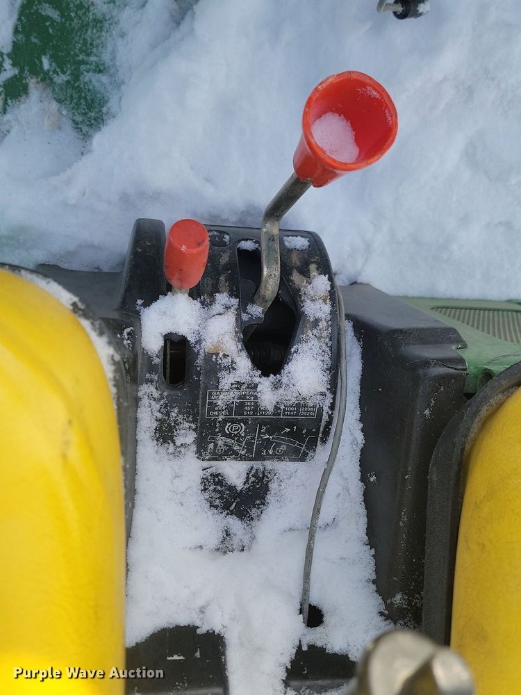 image for item LA9669 2002 John Deere  Gator 6X4 utility vehicle