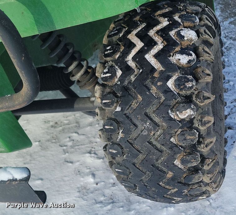 image for item LA9669 2002 John Deere  Gator 6X4 utility vehicle