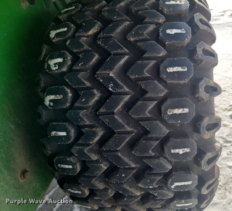 image for item LA9669 2002 John Deere  Gator 6X4 utility vehicle