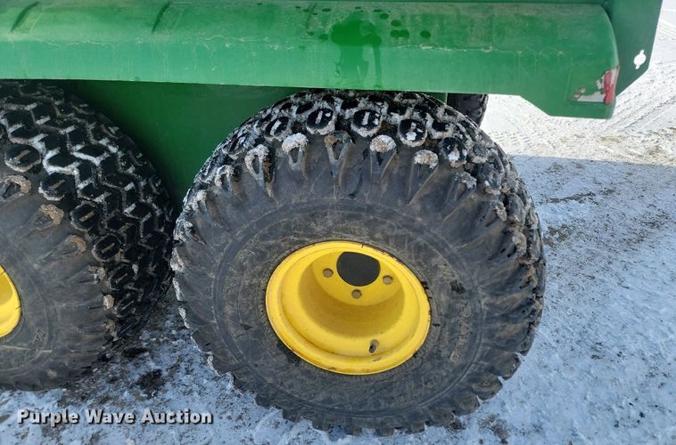 image for item LA9669 2002 John Deere  Gator 6X4 utility vehicle