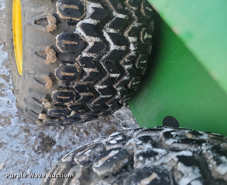 image for item LA9669 2002 John Deere  Gator 6X4 utility vehicle