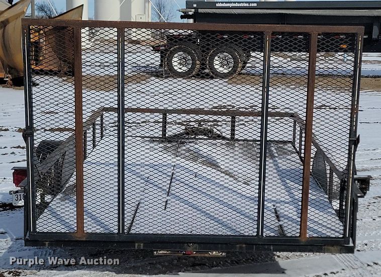 image for item LA9671 2001 H&W utility trailer