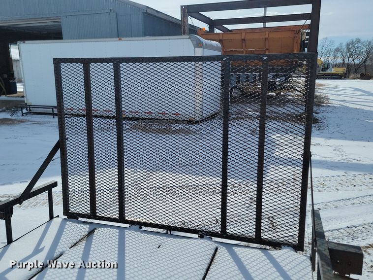 image for item LA9671 2001 H&W utility trailer