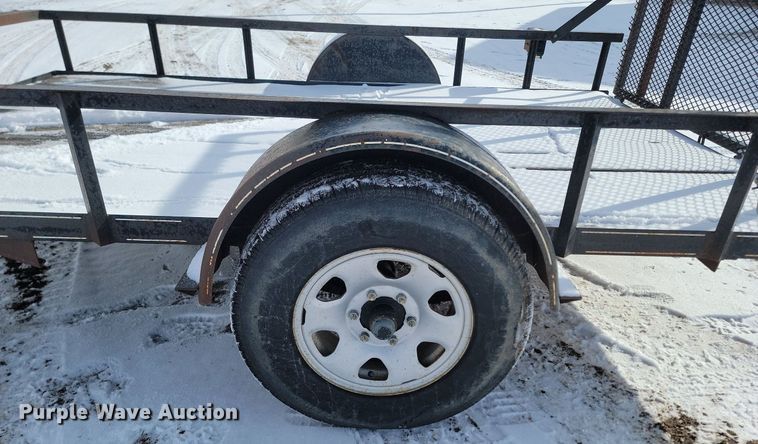 image for item LA9671 2001 H&W utility trailer