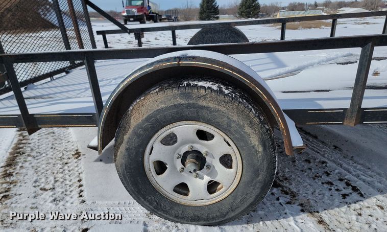 image for item LA9671 2001 H&W utility trailer