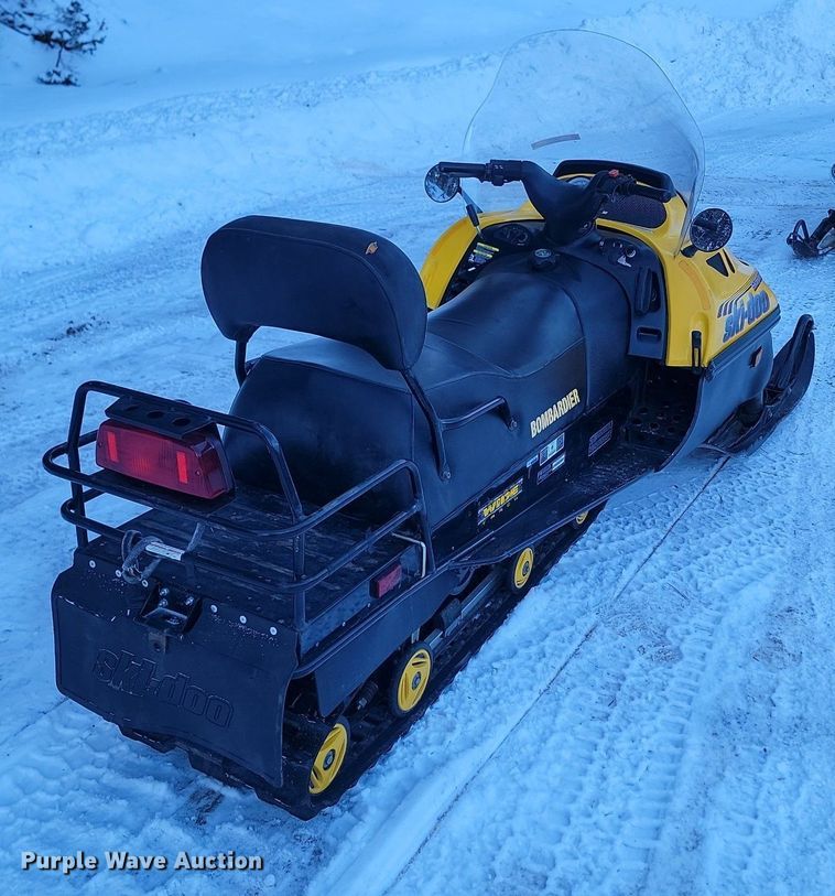 image for item LA9720 2003 Ski-doo Rotax 600 snowmobile