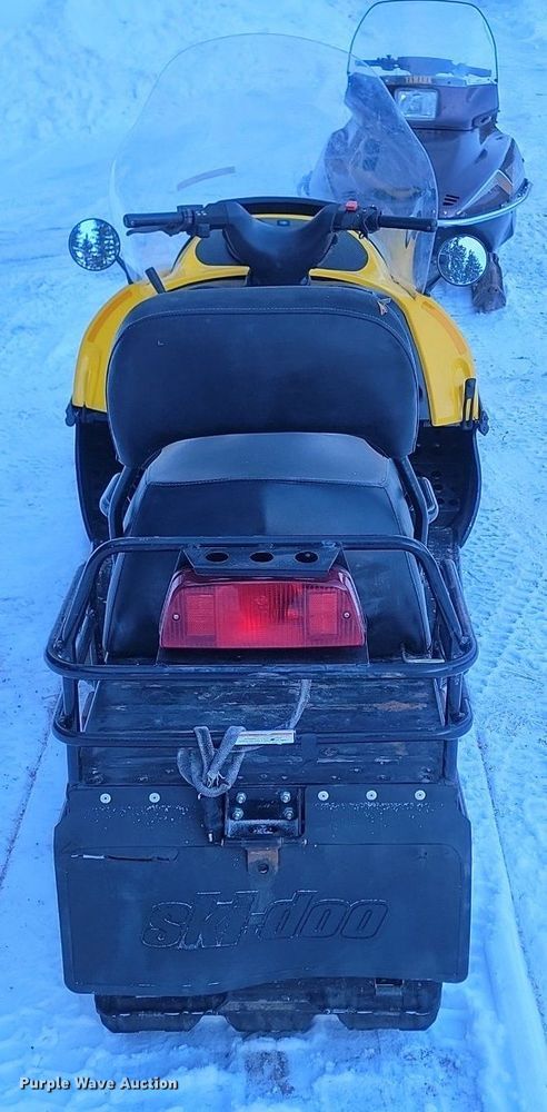 image for item LA9720 2003 Ski-doo Rotax 600 snowmobile