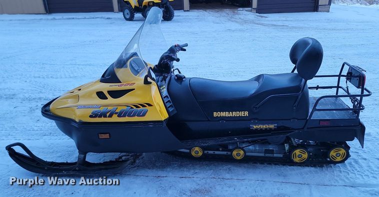 image for item LA9720 2003 Ski-doo Rotax 600 snowmobile