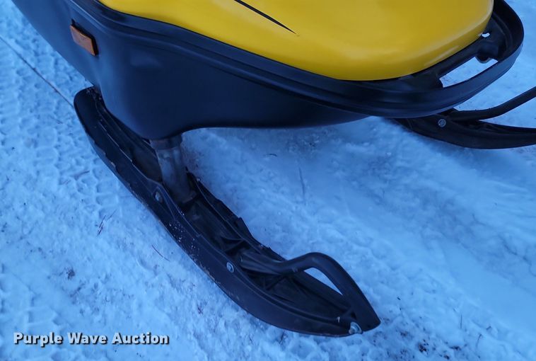 image for item LA9720 2003 Ski-doo Rotax 600 snowmobile