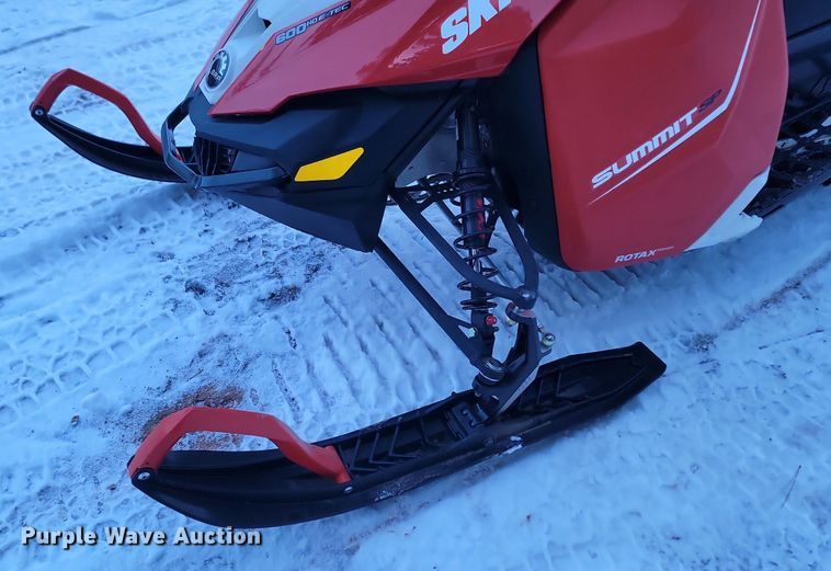 image for item LA9721 2015 Ski-Doo Summit SP 600 HDE-TECH snowmobile
