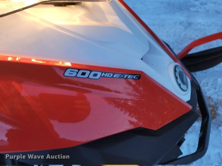 image for item LA9721 2015 Ski-Doo Summit SP 600 HDE-TECH snowmobile